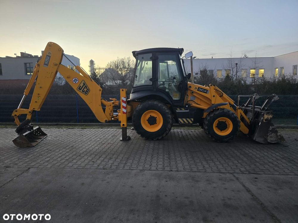 JCB 3CX CONTRACTOR OD NOWOŚCI U NAS SALON POLSKA - 12