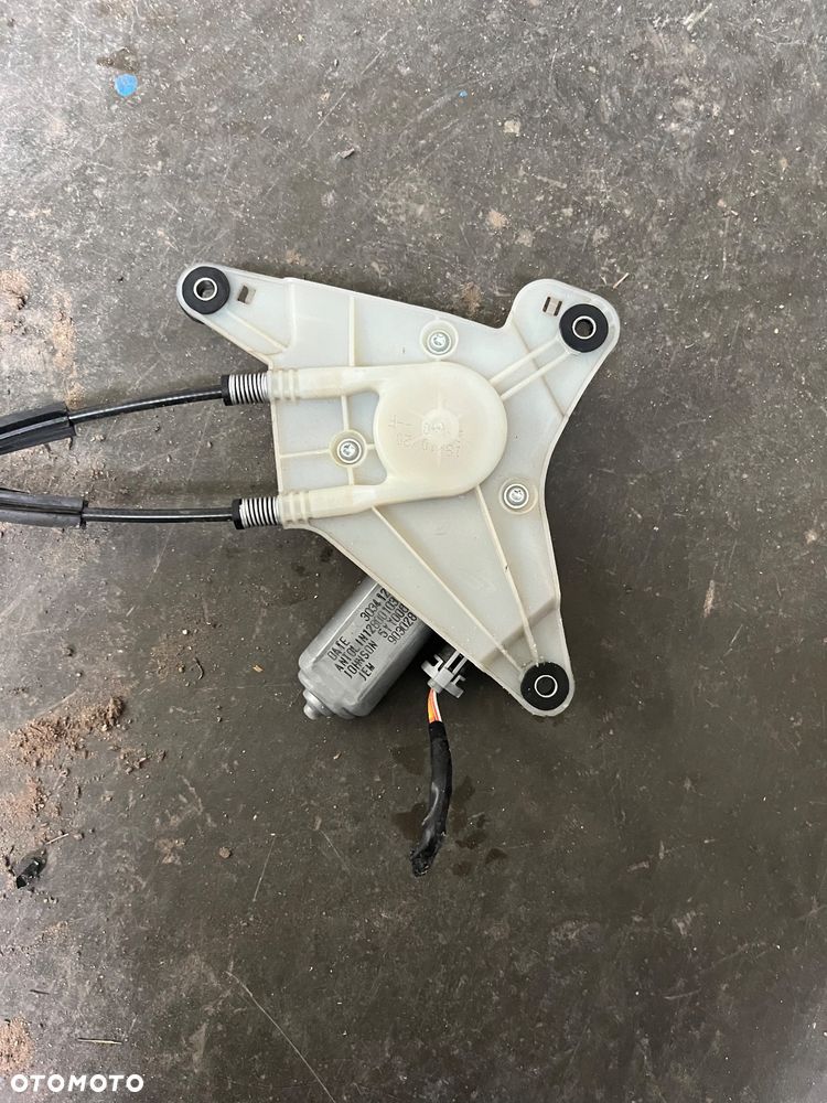 Podnośnik szyby lewy przód Renault Master III - 2