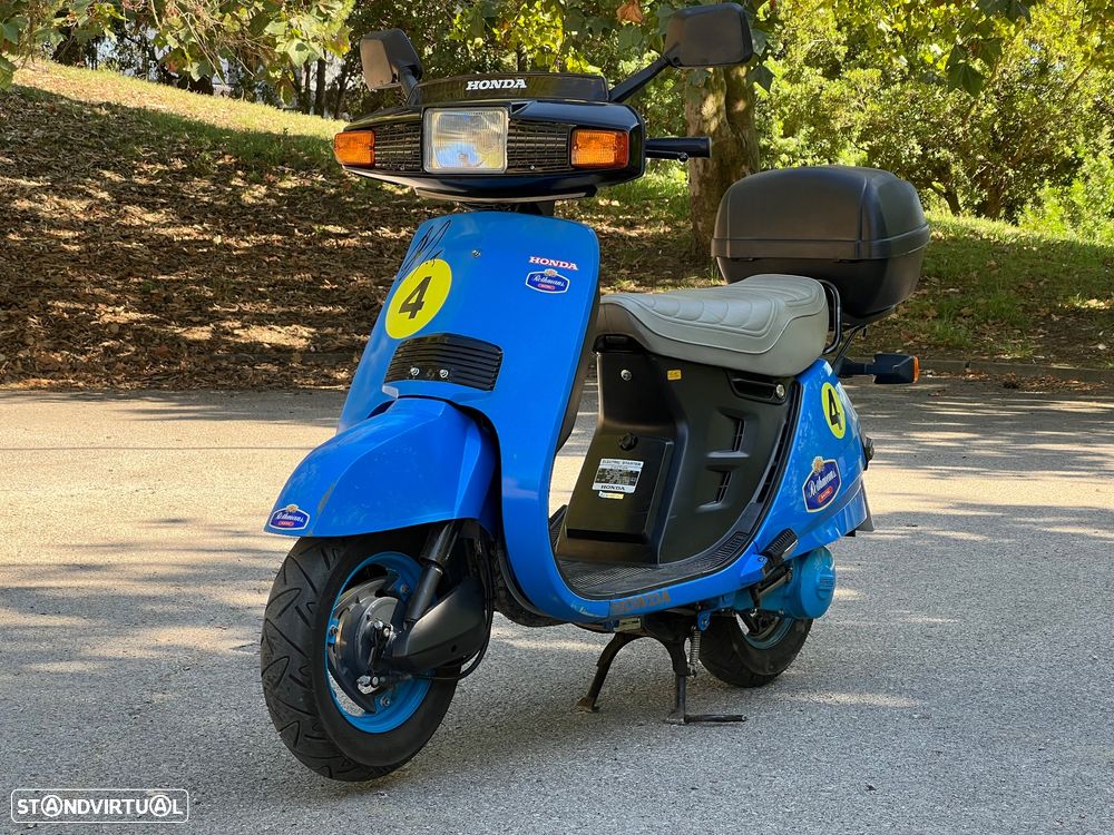 Honda Lead Rothmans - 1