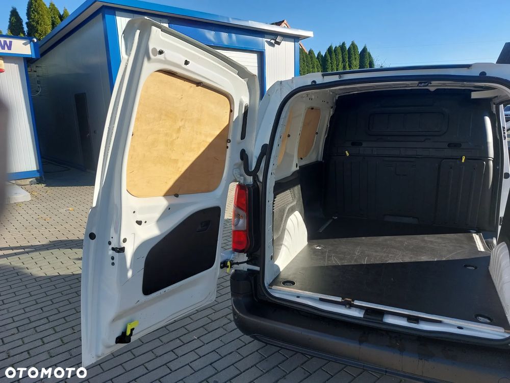 Opel Combo - 16