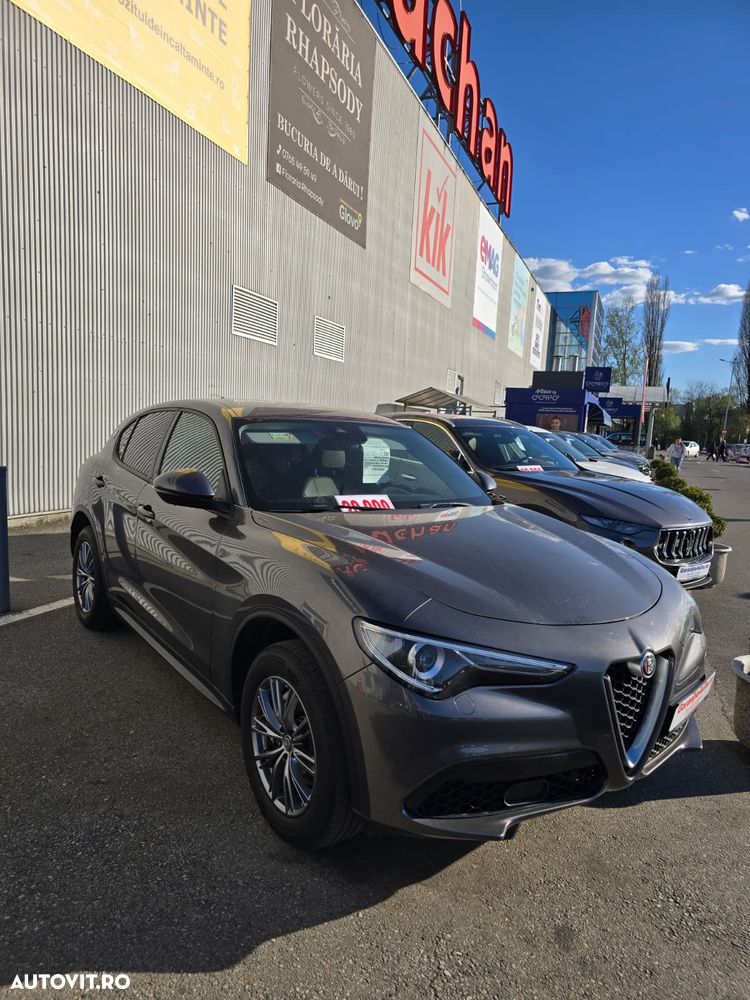 Alfa Romeo Stelvio - 10