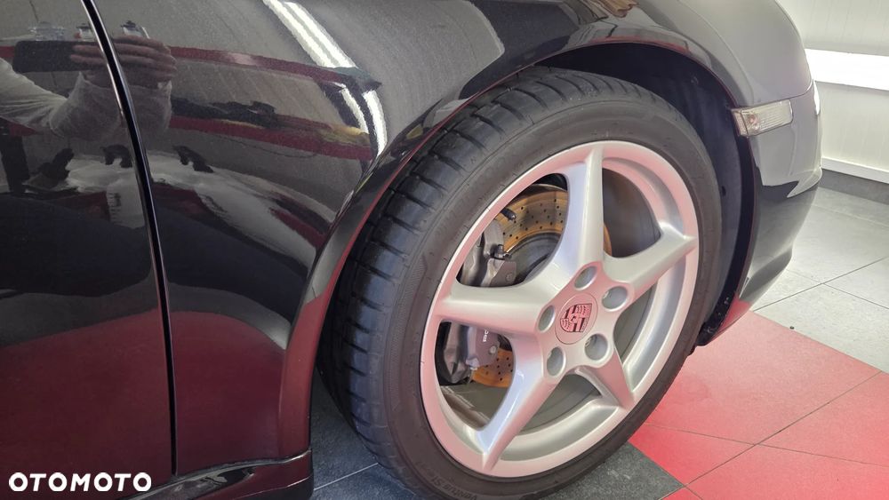 Porsche 911 Carrera Tiptronic S - 29