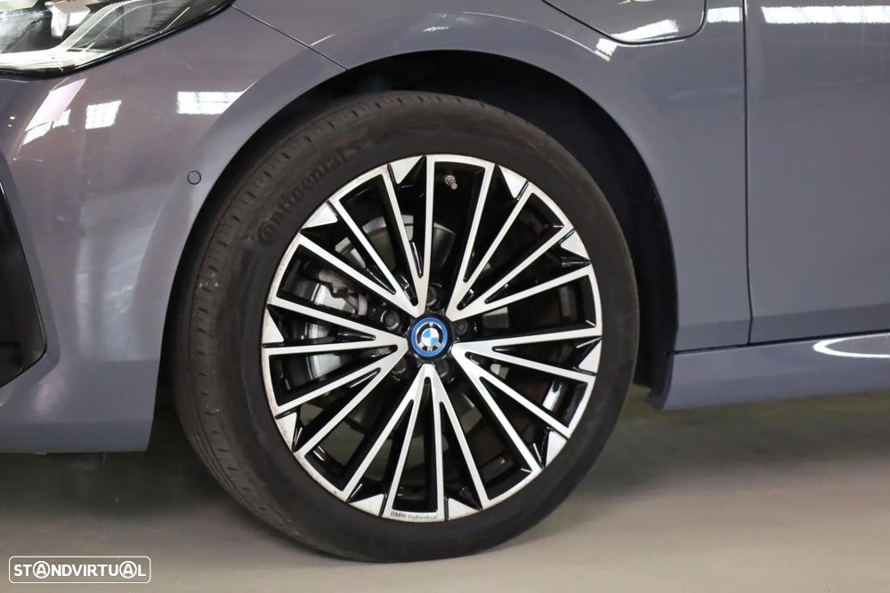 BMW 225xe Active Tourer e xDrive Pack Desportivo M - 14