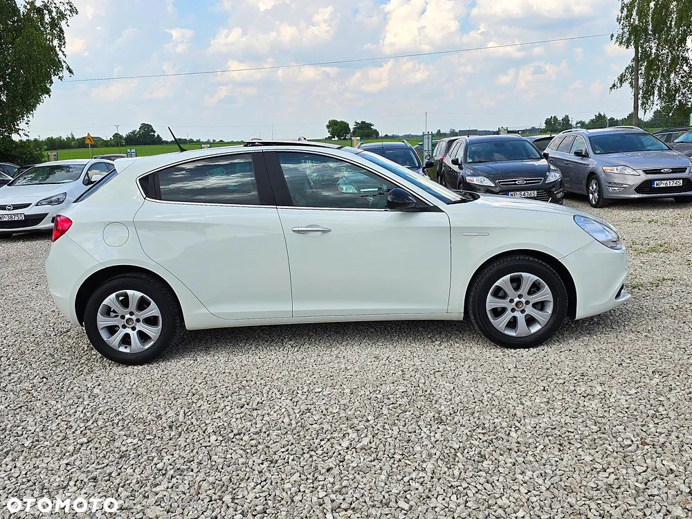 Alfa Romeo Giulietta 1.6 JTDM Distinctive - 6