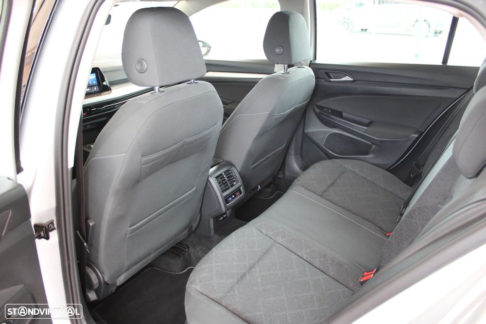 VW Golf 2.0 TDI Life - 28