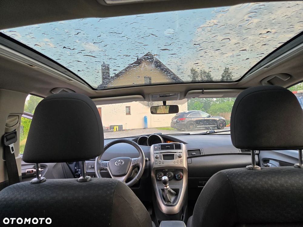 Toyota Verso 1.8 Sol - 22