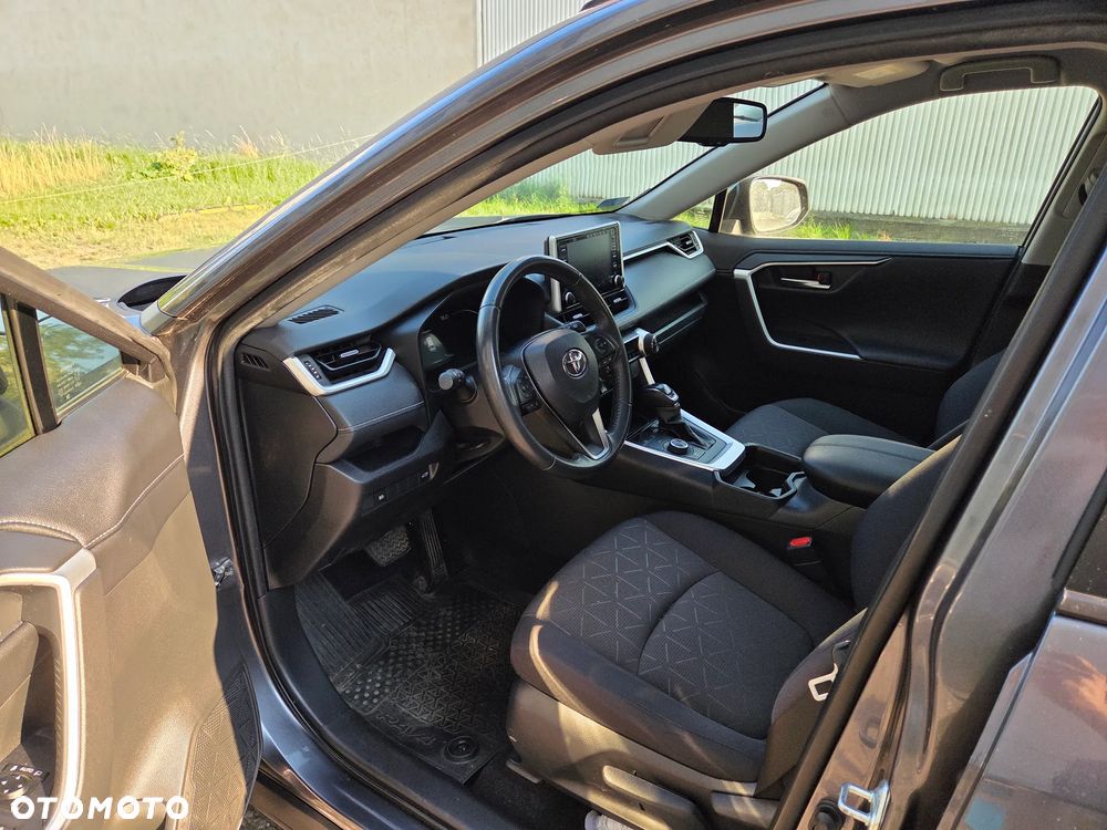Toyota RAV4 - 5