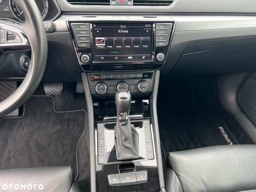 Skoda Superb 2.0 TDI 4x4 Style DSG - 22