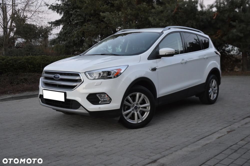 Ford Kuga 2.0 TDCi 2x4 Titanium - 2