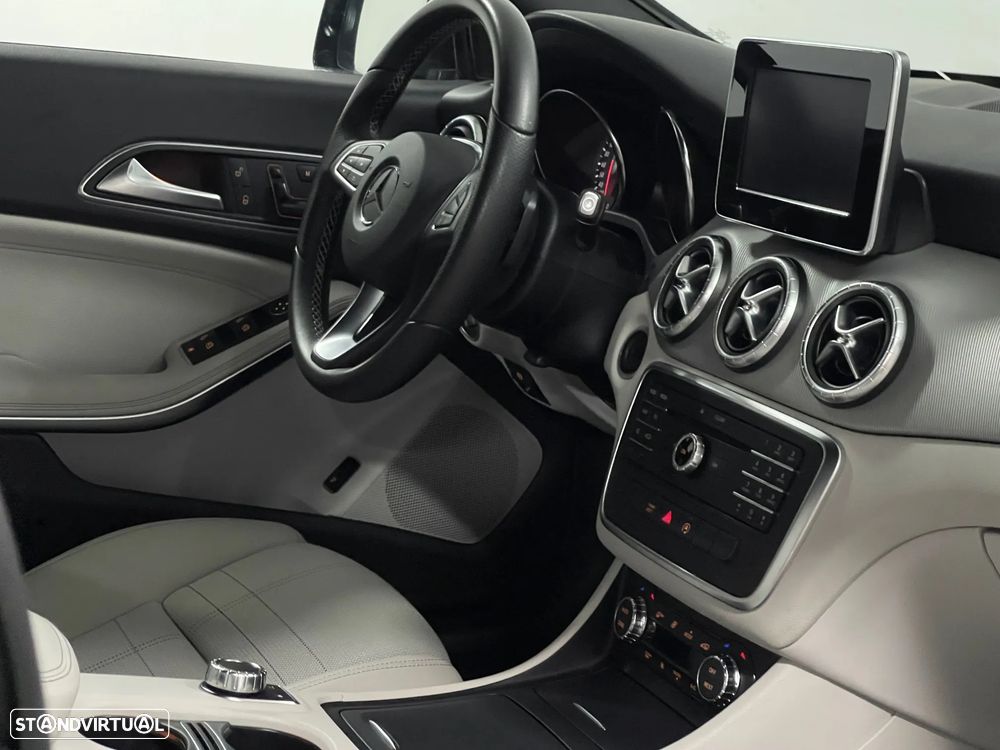 Mercedes-Benz CLA 180 d Shooting Brake Urban Aut. - 23