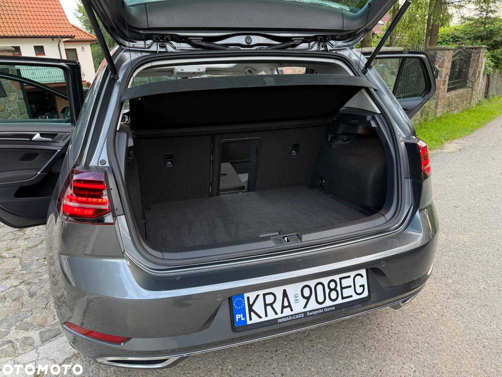 Volkswagen Golf 1.5 TSI BlueMotion ACT Highline - 25