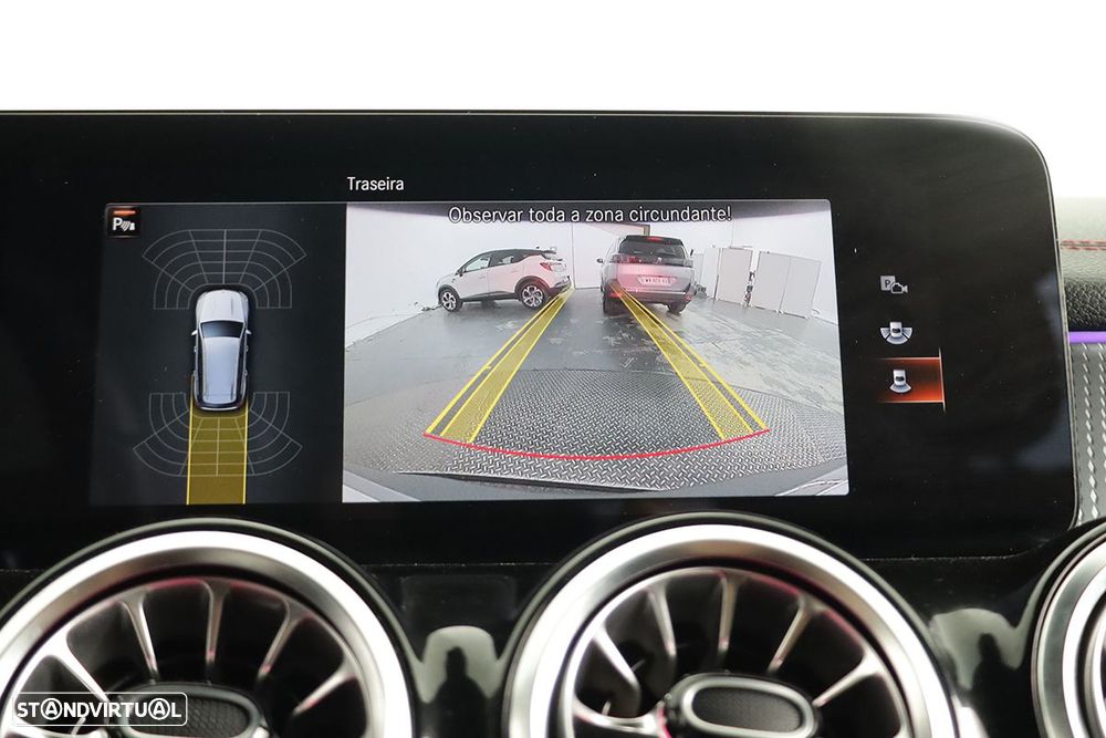 Mercedes-Benz EQB 300 4Matic AMG Line - 16