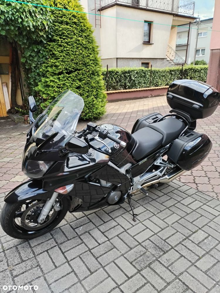 Yamaha FJR - 2