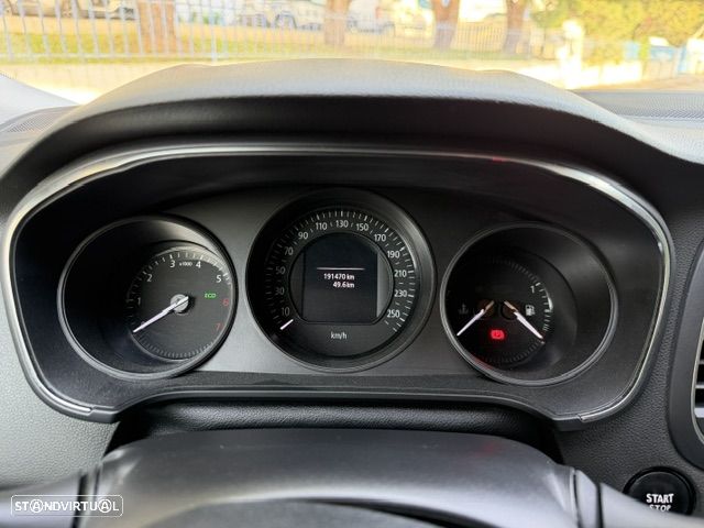 Renault Mégane 1.2 TCE Limited - 11