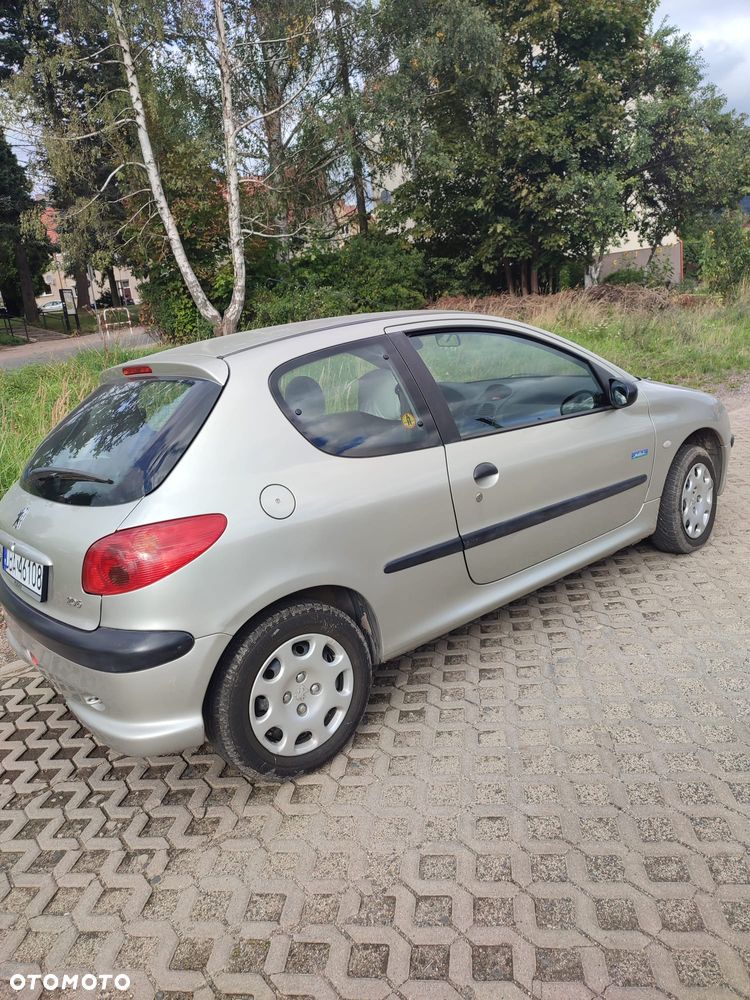 Peugeot 206 1.4 Mistral - 1