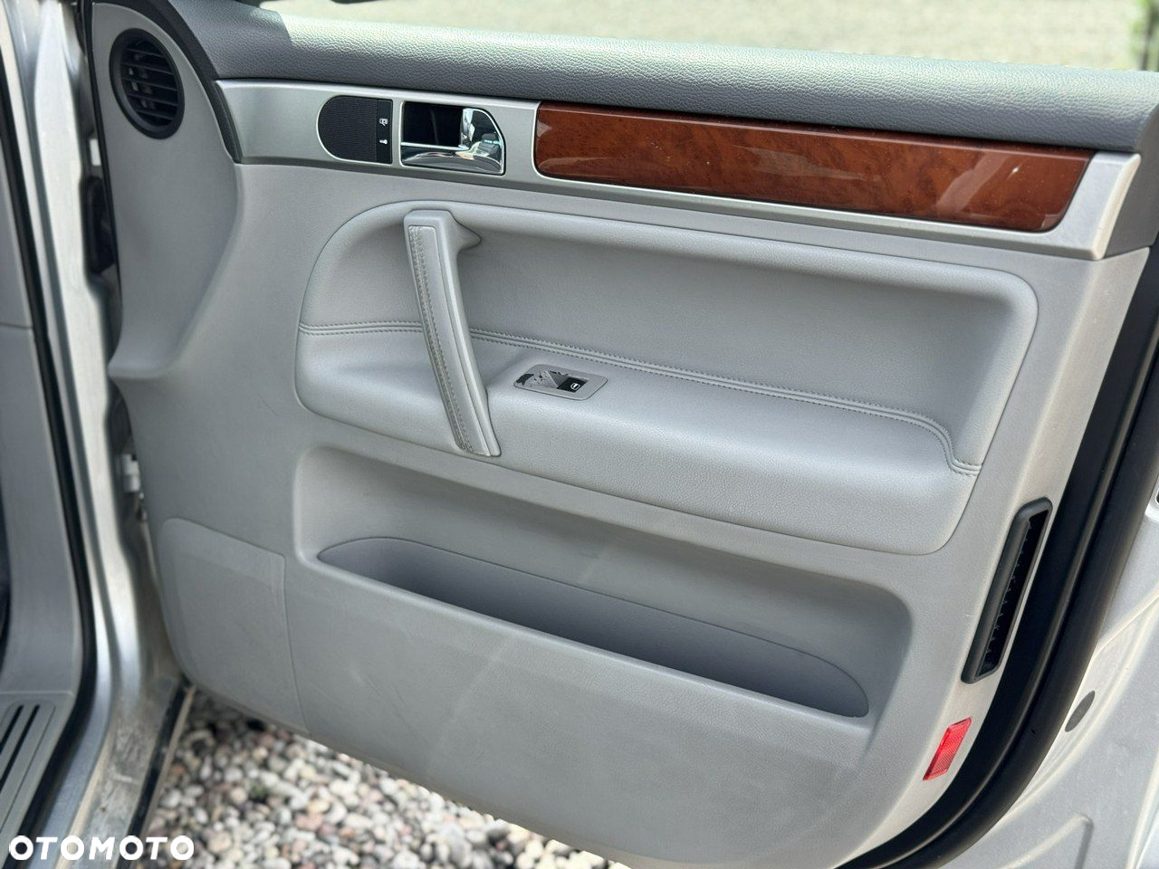 Volkswagen Touareg - 26