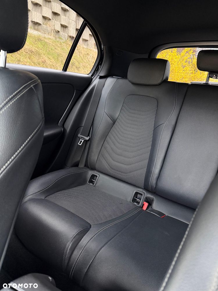 Mercedes-Benz Klasa A 180 d 7G-DCT Edition 19 - 9