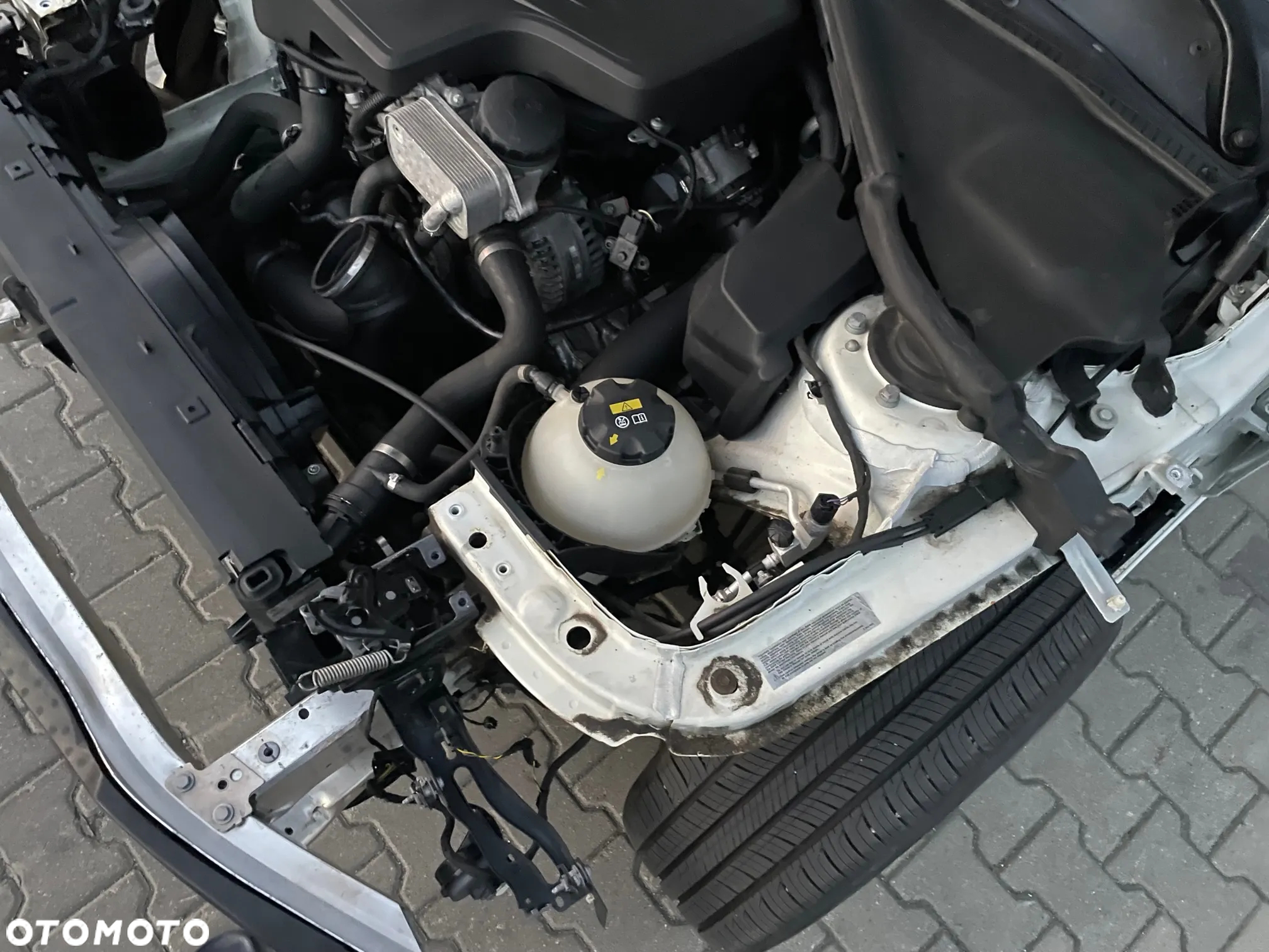 BMW Seria 3 320i - 5