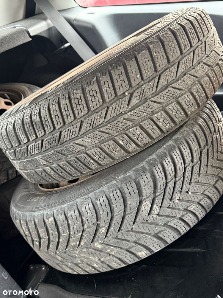 Ford Fiesta 1.3 Ambiente - 8