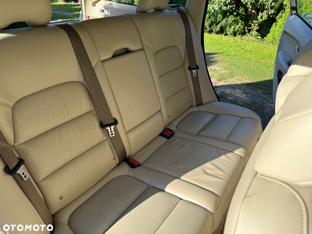 Volvo V70 2.0 Momentum - 16