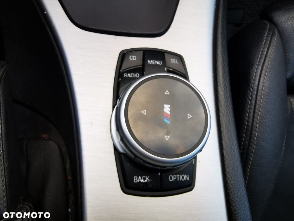 BMW Seria 3 320d xDrive DPF - 16