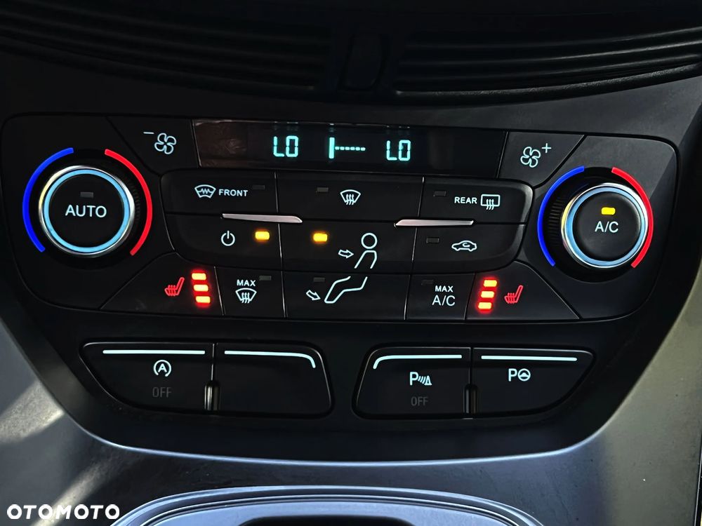 Ford Kuga 1.5 EcoBlue ST-LINE - 27