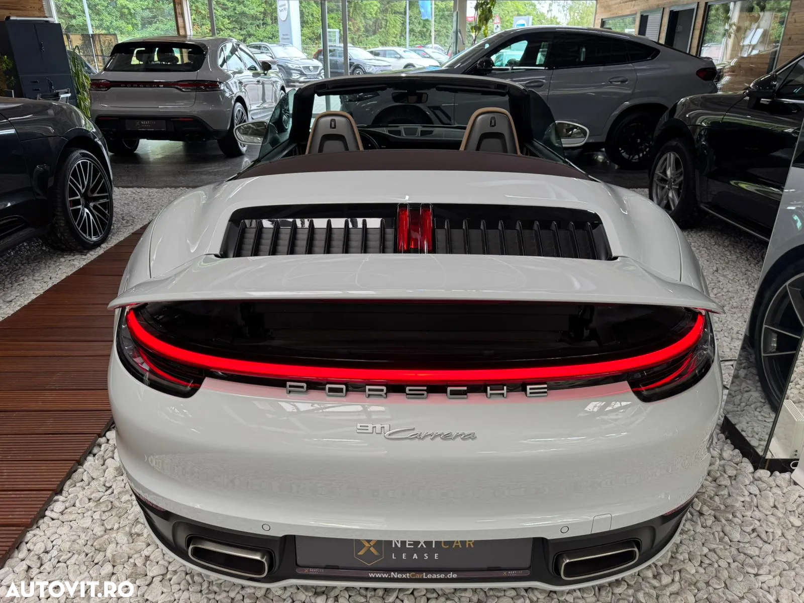 Porsche 911 Carrera Cabriolet PDK - 5
