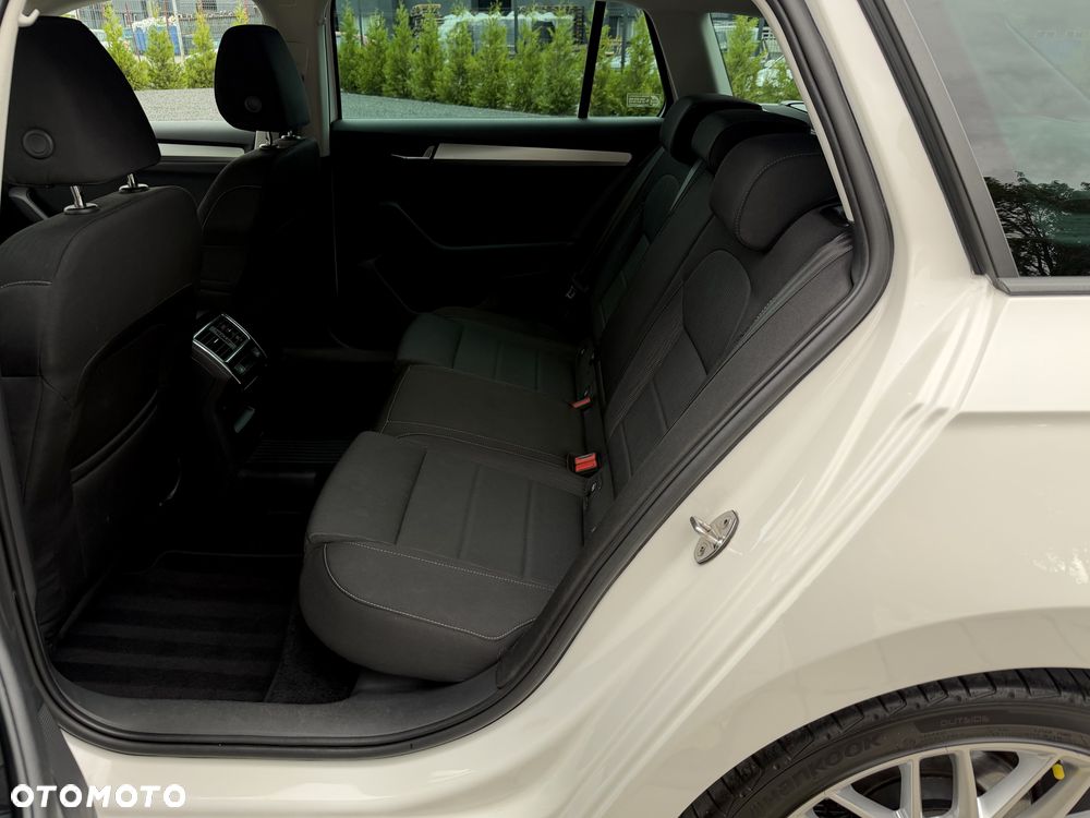 Skoda Superb 2.0 TDI Ambition - 36
