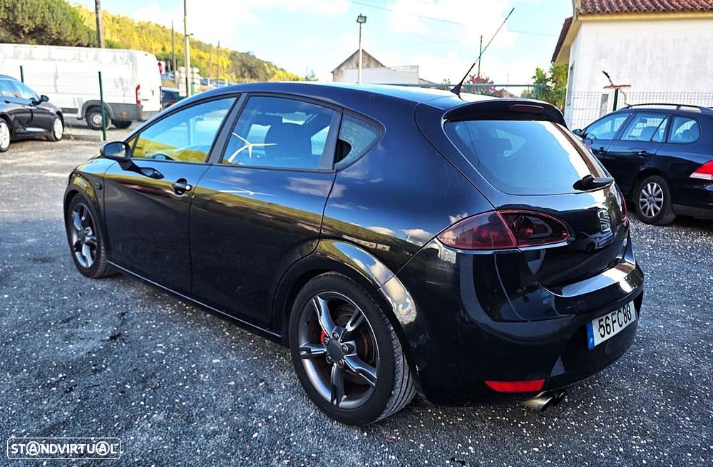 SEAT Leon 2.0 TDI FR - 4