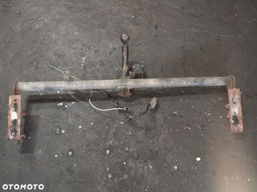Hak holowniczy VOLVO V70 II  99-07r. - 1