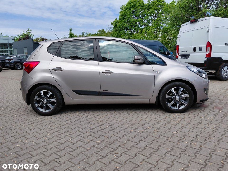 Hyundai ix20 - 7