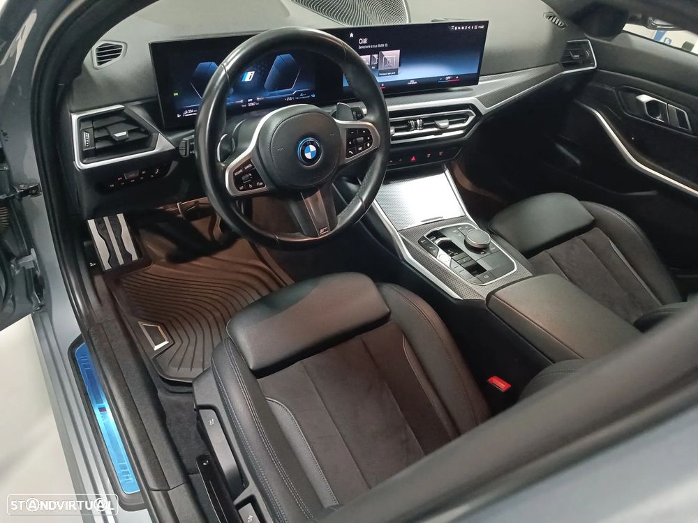 BMW 320 e Pack Desportivo M Auto - 21