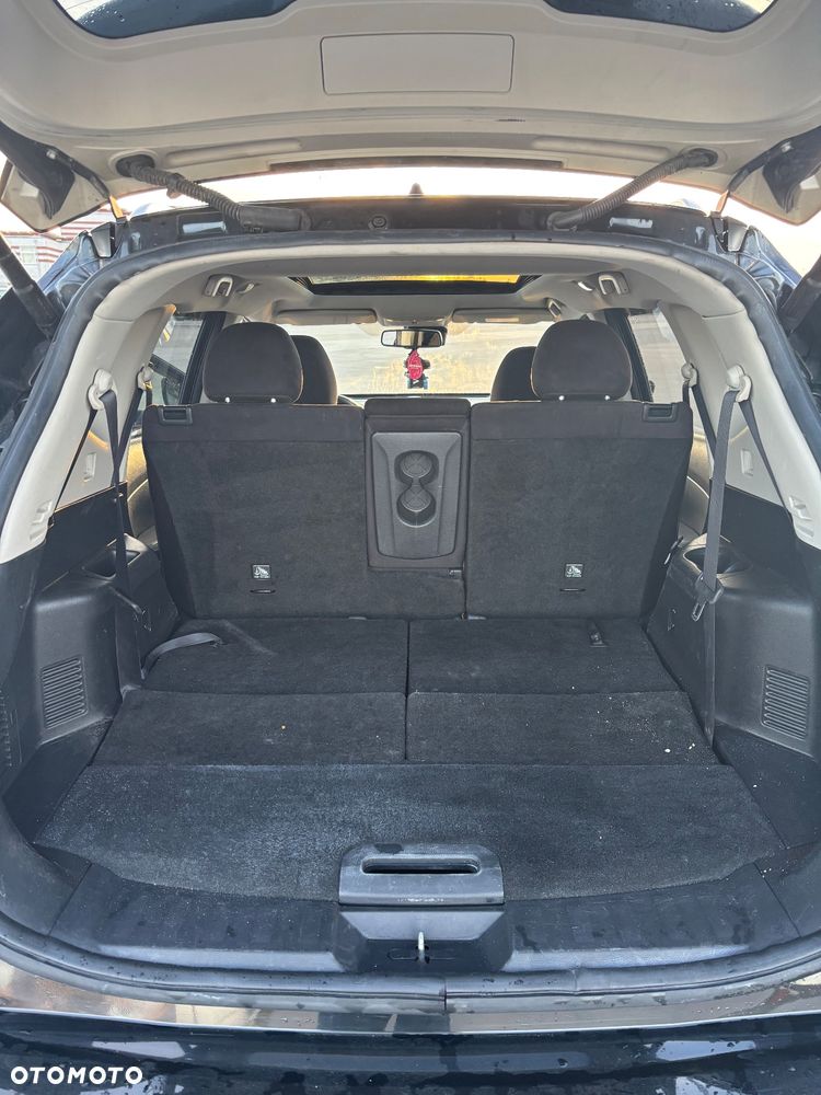 Nissan X-Trail 1.6 DCi Tekna Xtronic 2WD - 25