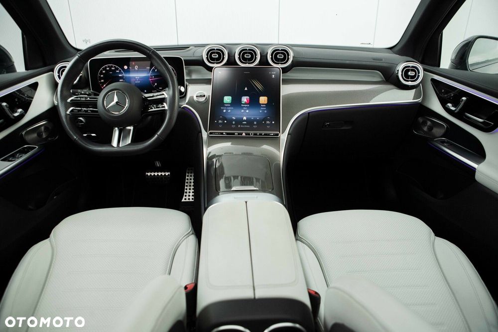 Mercedes-Benz GLC - 27