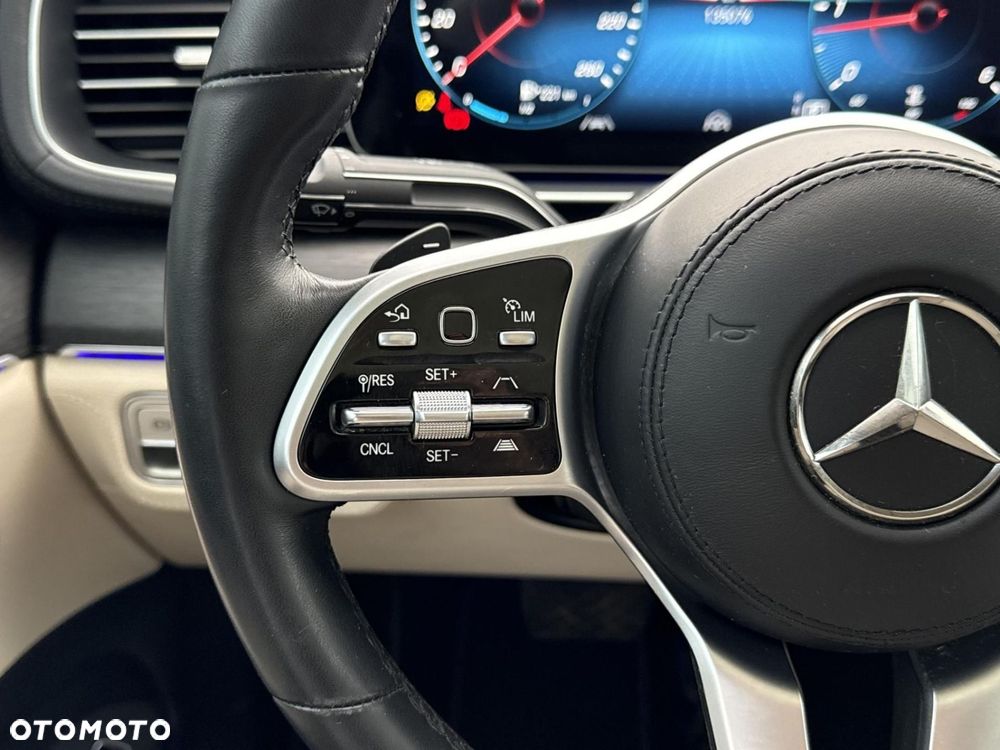 Mercedes-Benz GLE - 25