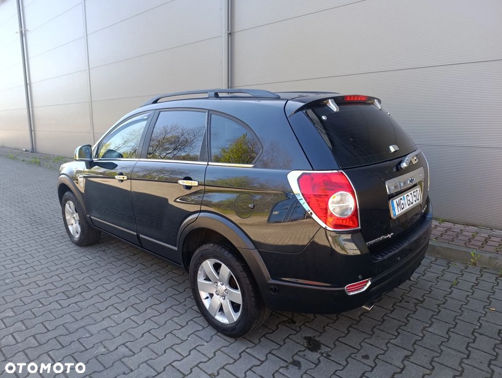 Chevrolet Captiva 2.4 2WD 7 Sitzer LS Family Edition - 21