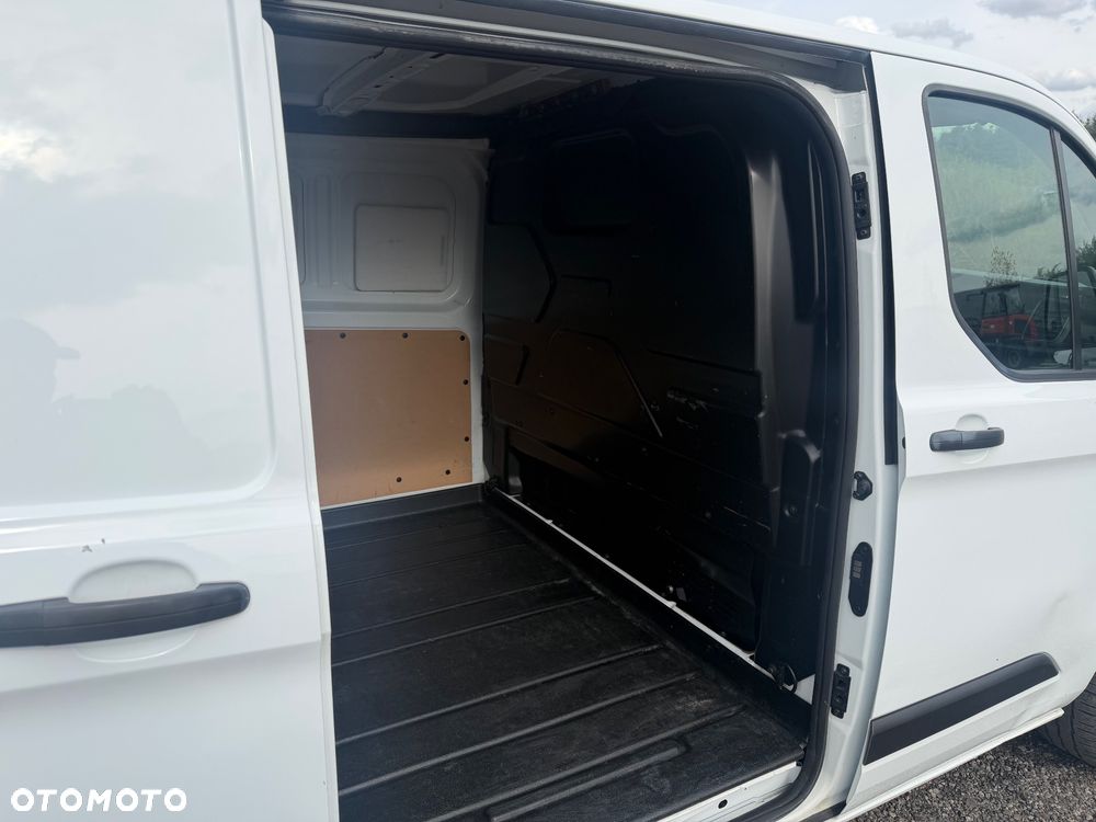 Ford Transit Custom - 10