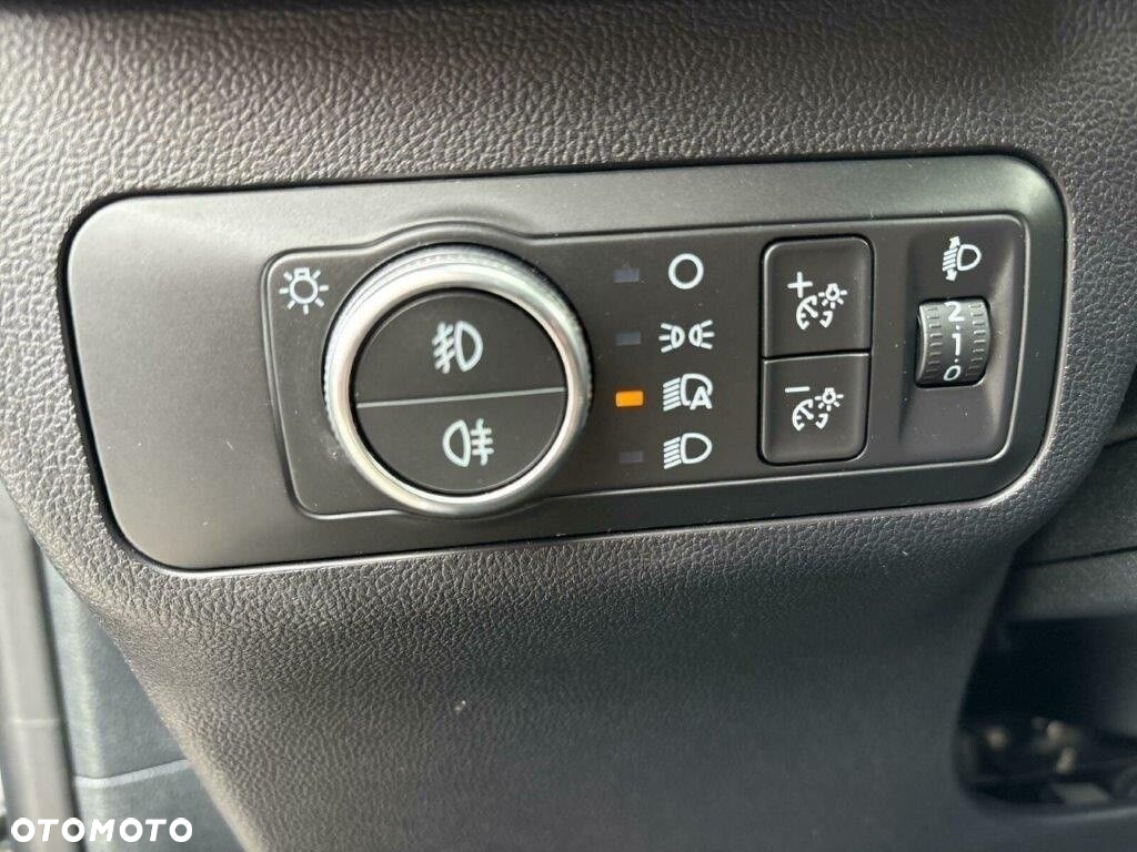 Ford Kuga - 15