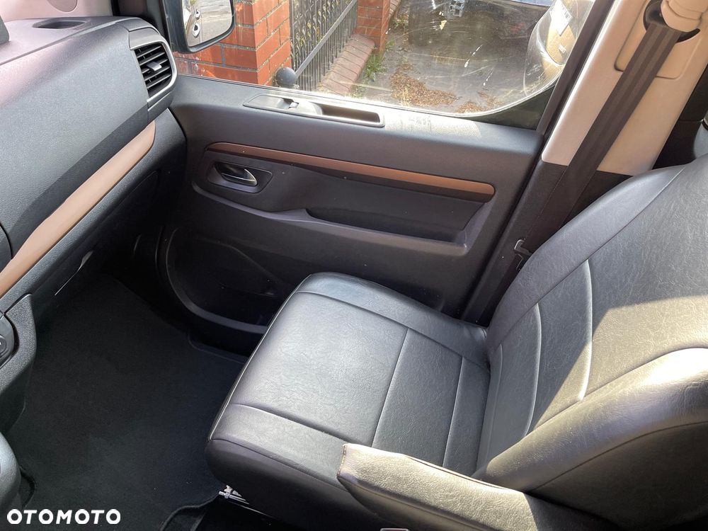 Toyota Proace Verso 2.0 D4-D Long VIP - 21