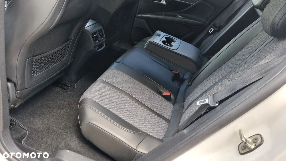 Peugeot 3008 BlueHDi 150 Stop & Start Allure - 15