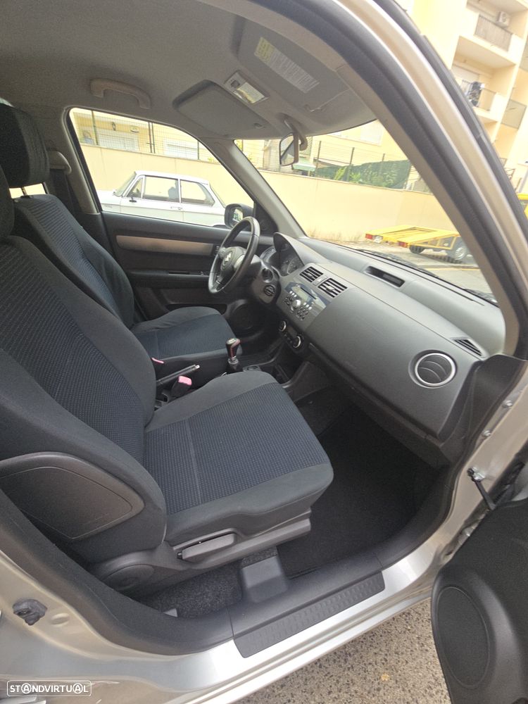 Suzuki Swift 1.3 DDiS GLX - 22