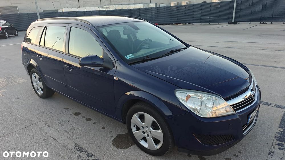 Opel Astra 1.6 Fun - 4
