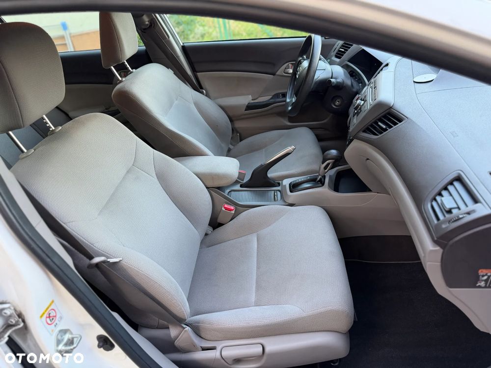 Honda Civic 1.8 Comfort - 22