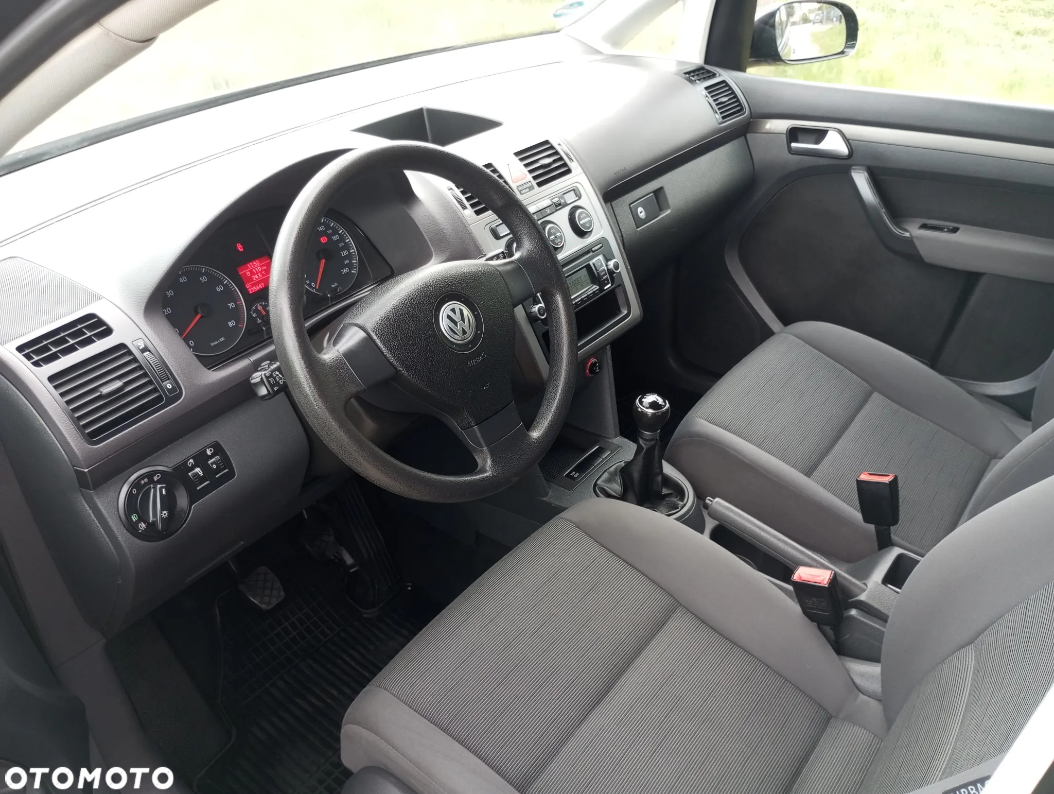 Volkswagen Touran 1.6 Trendline - 6