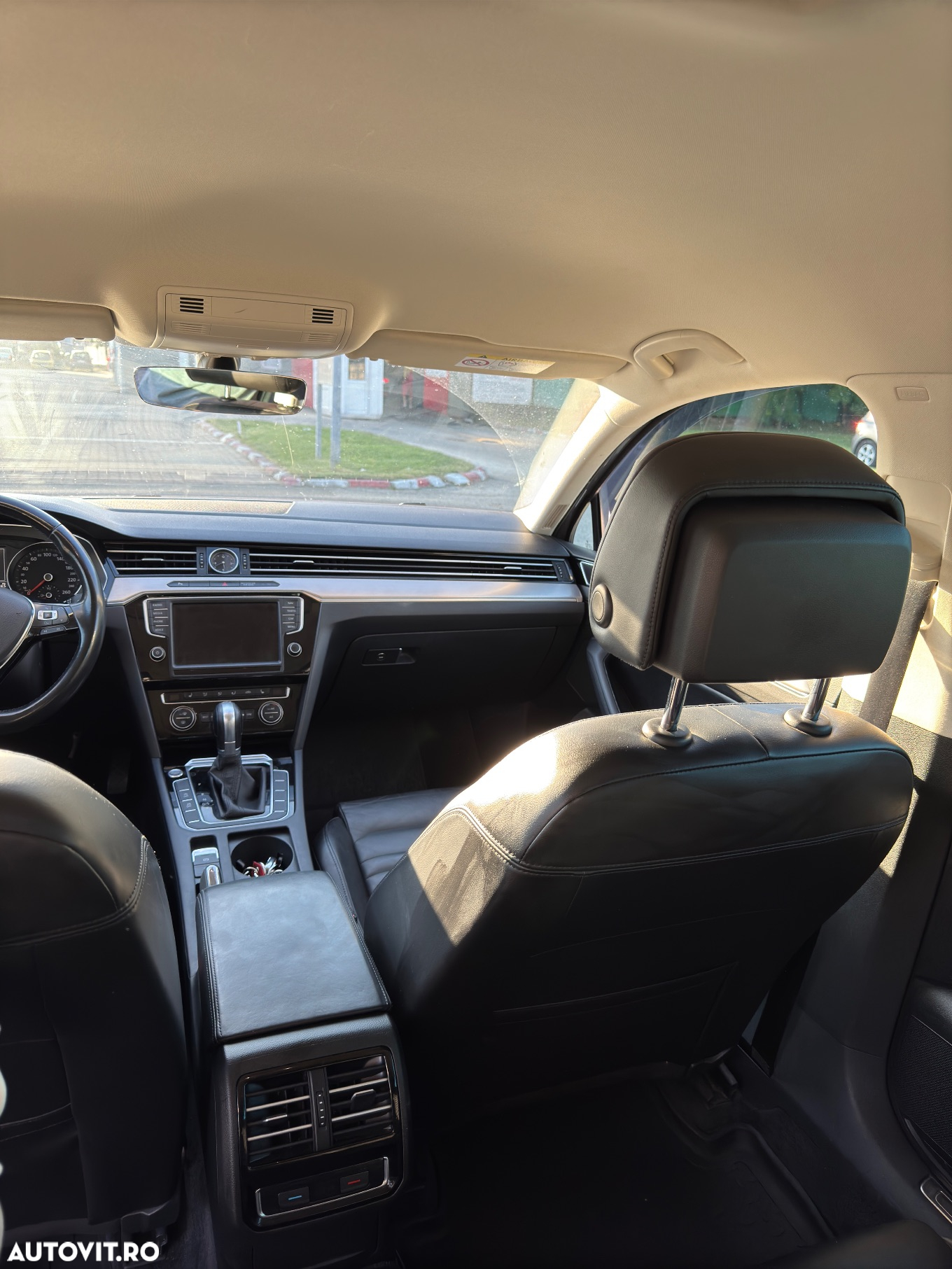 Volkswagen Passat Variant 2.0 TDI DSG Highline - 10