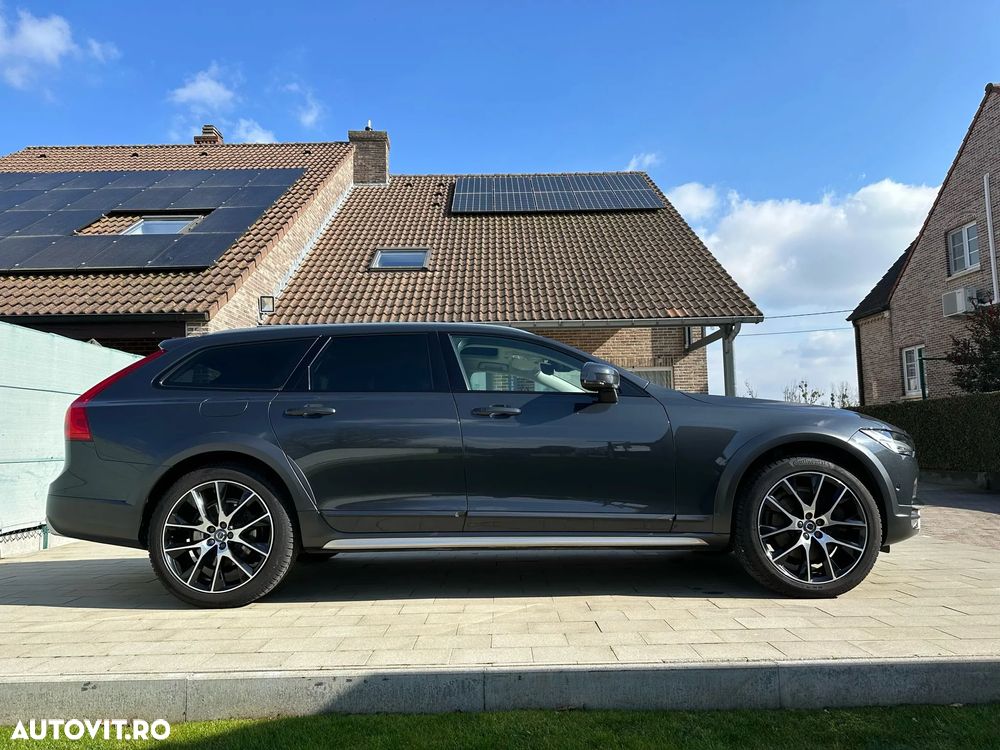 Volvo V90 V90CC D5 AWD - 12