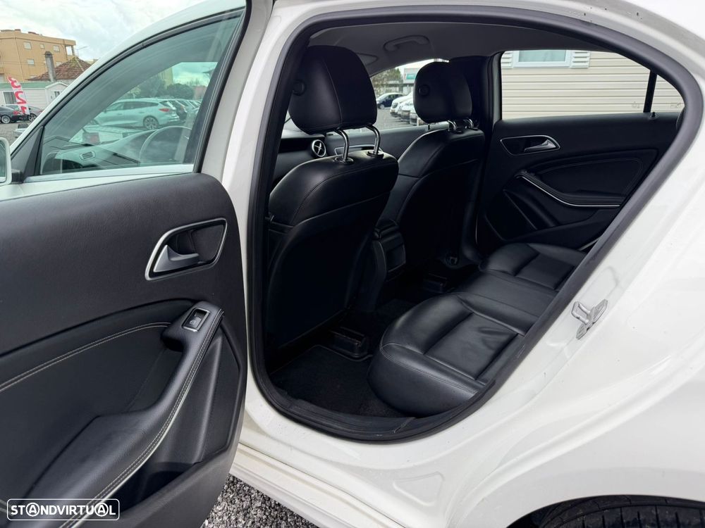 Mercedes-Benz A 180 - 23