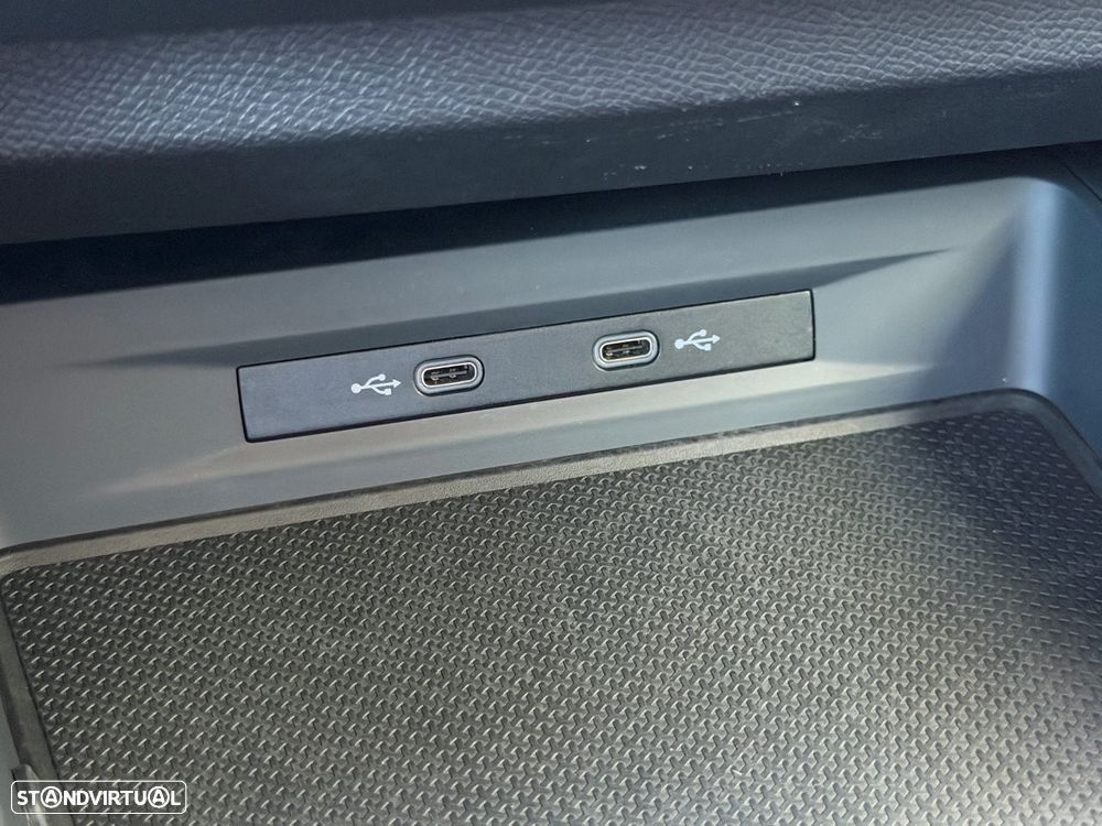 SEAT Leon 1.4 e-Hybrid Xcellence DSG - 35
