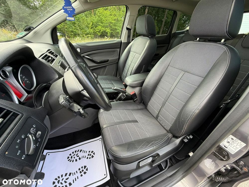Ford Kuga - 17