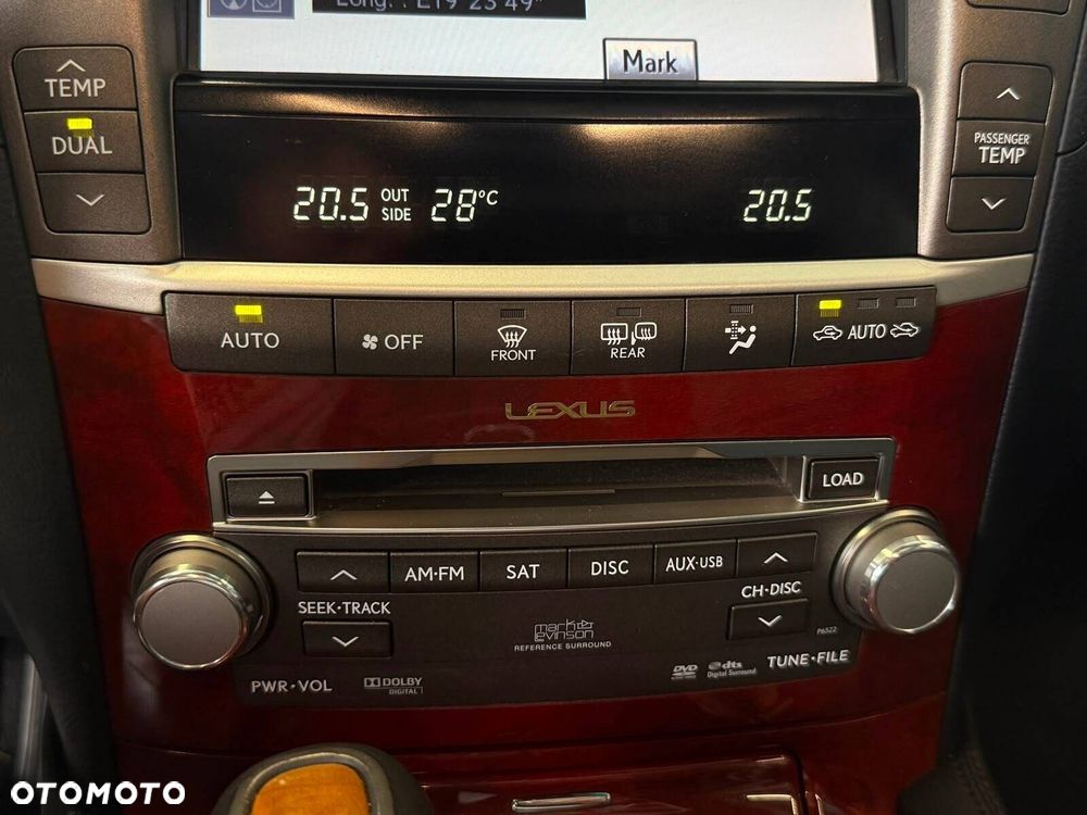 Lexus LS - 31